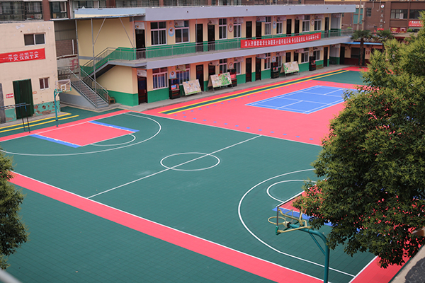 如何避免懸浮地板出現(xiàn)移位情況？