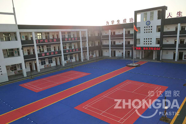 懸浮拼接地板的優(yōu)勢有哪些？