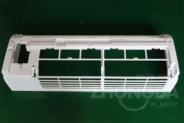 塑料外殼注塑加工成型時緩慢是什么原因？